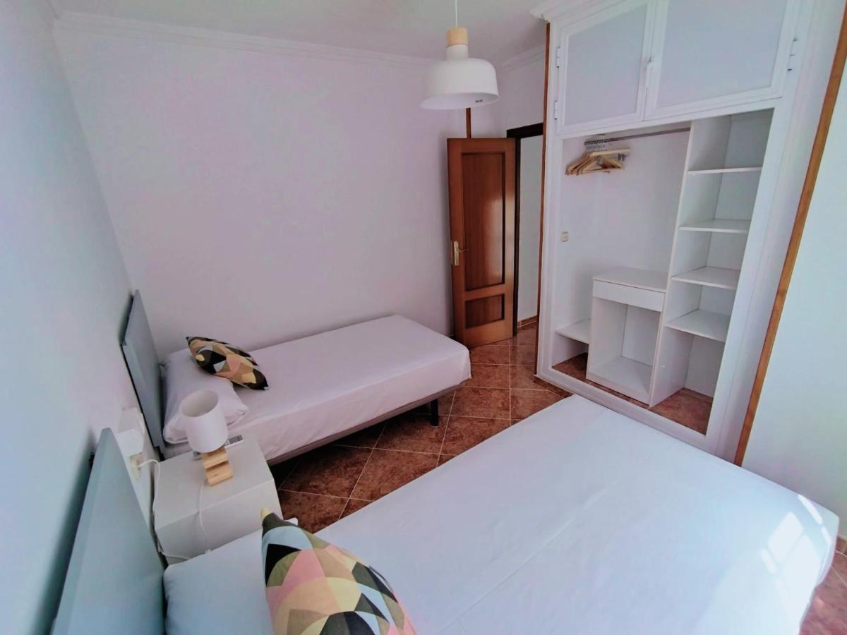 Casa Playa, Terraza Y Garaje Leilighet Nerja Eksteriør bilde