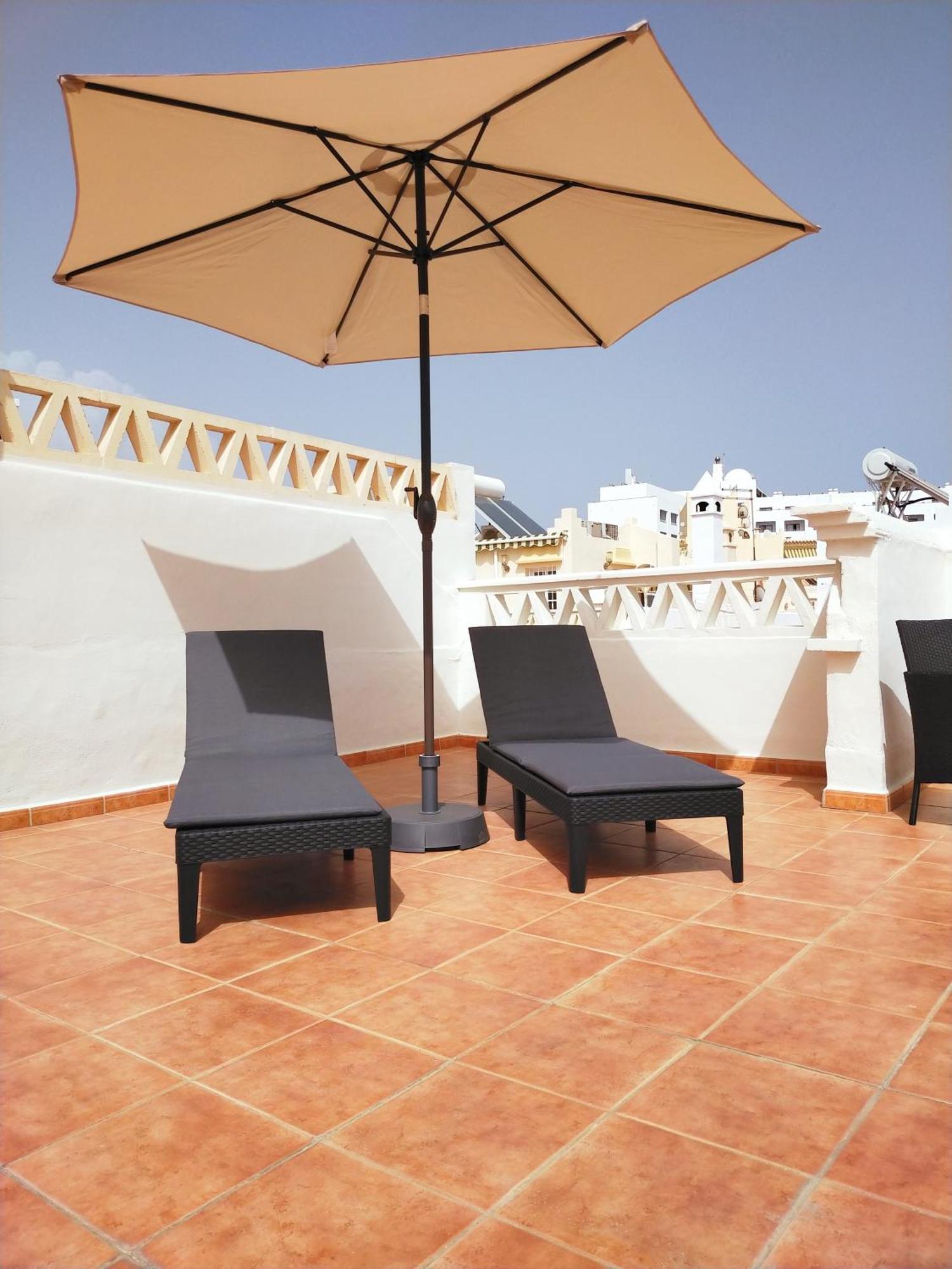 Casa Playa, Terraza Y Garaje Leilighet Nerja Eksteriør bilde