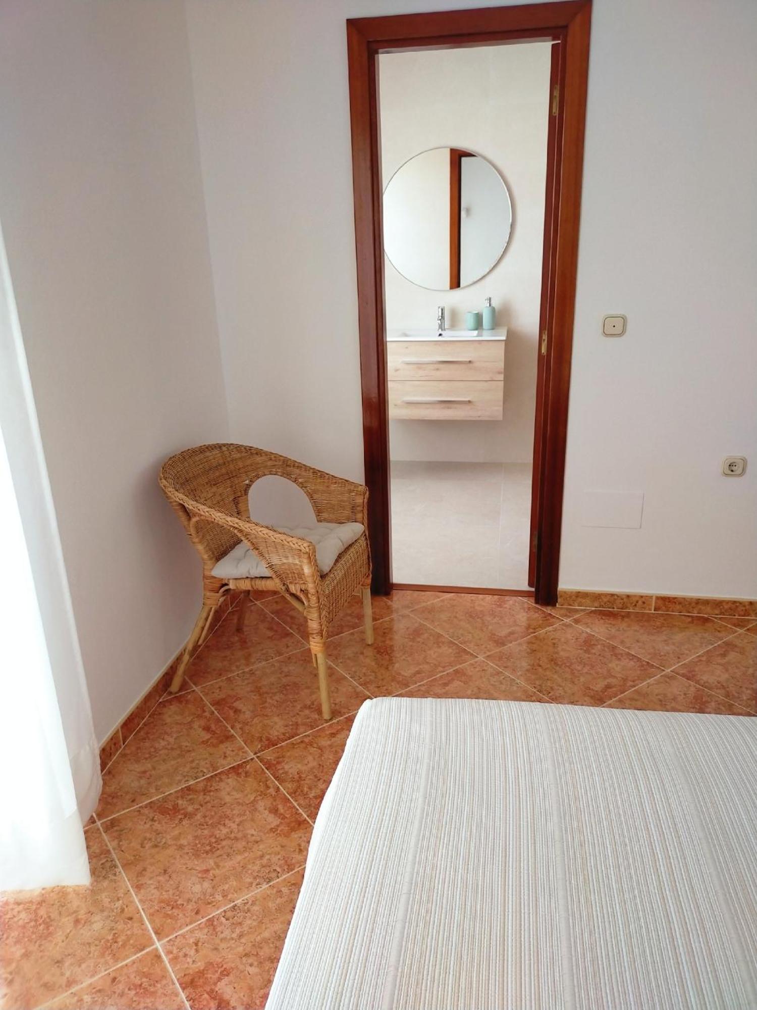 Casa Playa, Terraza Y Garaje Leilighet Nerja Eksteriør bilde